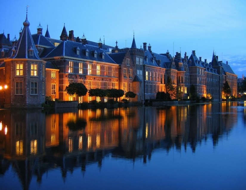 Cities Through the Looking Glass