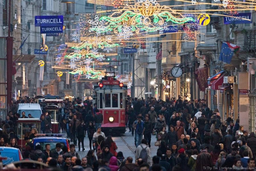 Ciudad entre Asia y Europa