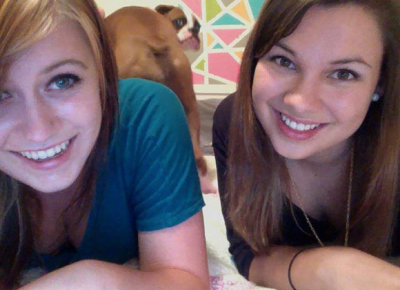 Ciudadanos, ¡revisen sus selfies antes de publicarlos en Internet!