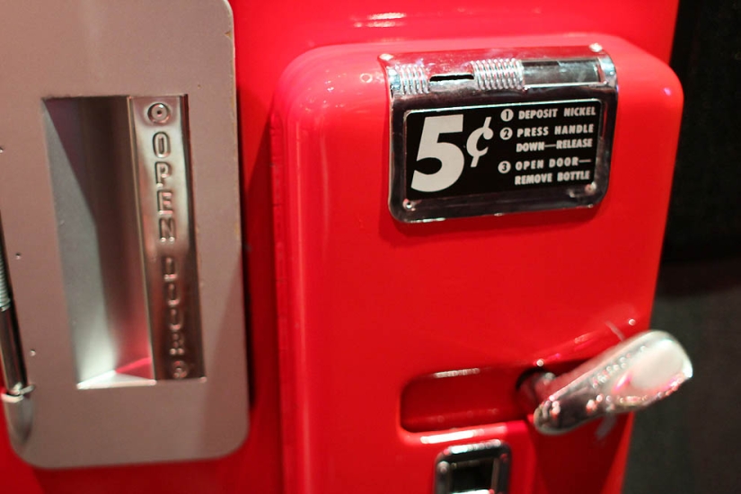 Cómo aprenderlo todo sobre la bebida más popular del mundo: un viaje al mundo de Coca-Cola Cómo aprenderlo todo sobre la bebida más popular del mundo: un viaje al mundo de Coca-Cola