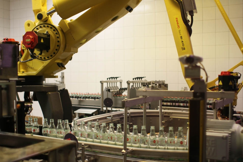 Cómo aprenderlo todo sobre la bebida más popular del mundo: un viaje al mundo de Coca-Cola Cómo aprenderlo todo sobre la bebida más popular del mundo: un viaje al mundo de Coca-Cola