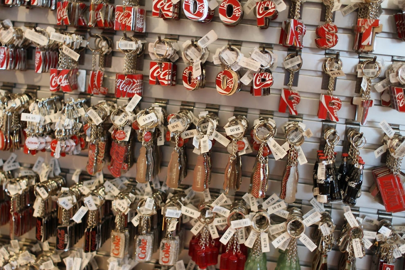 Cómo aprenderlo todo sobre la bebida más popular del mundo: un viaje al mundo de Coca-Cola Cómo aprenderlo todo sobre la bebida más popular del mundo: un viaje al mundo de Coca-Cola