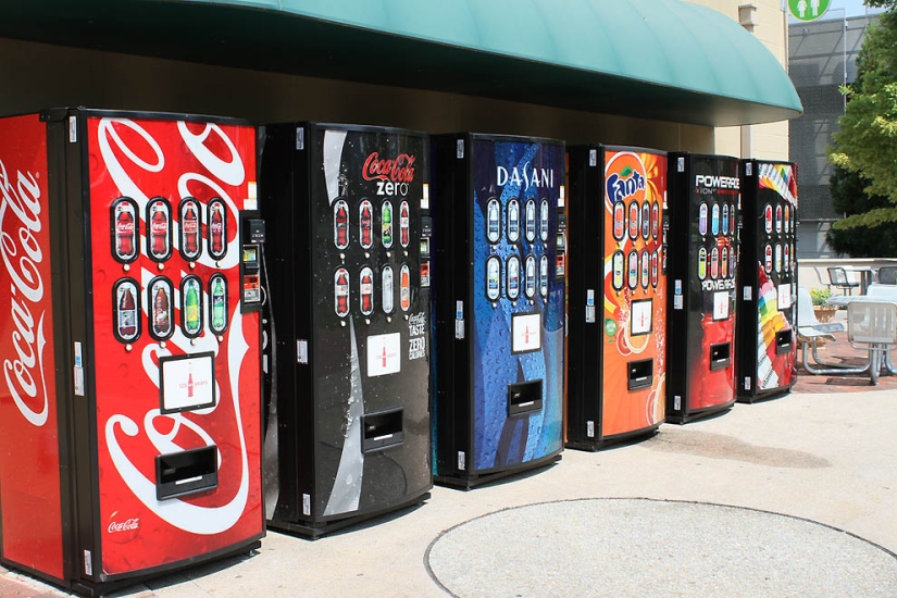 Cómo aprenderlo todo sobre la bebida más popular del mundo: un viaje al mundo de Coca-Cola Cómo aprenderlo todo sobre la bebida más popular del mundo: un viaje al mundo de Coca-Cola