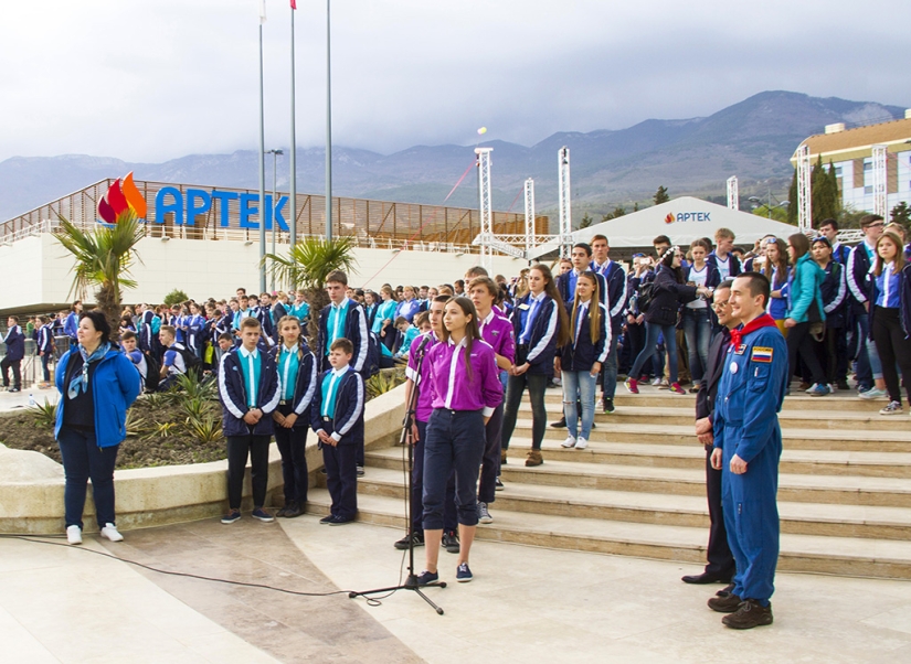 ¿Cómo debería ser un campamento espacial real? ¿Cómo debería ser un campamento espacial real?
