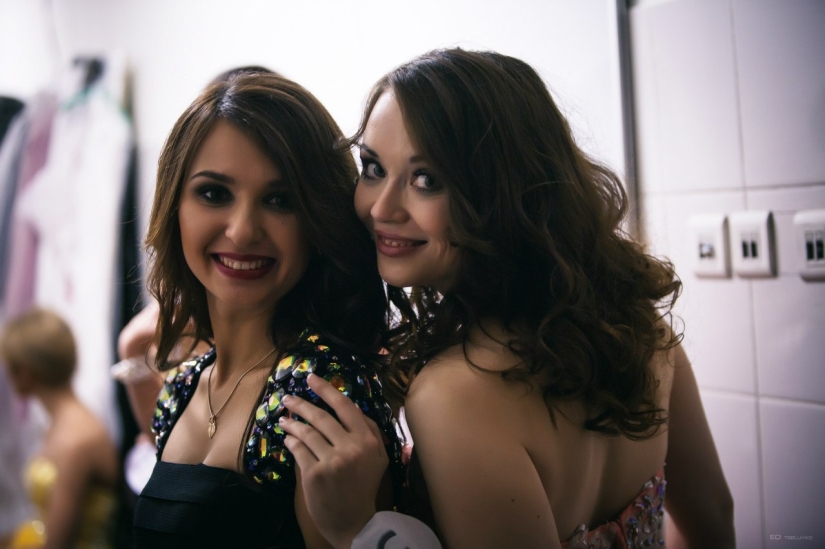 Cómo elegir a la azafata más bella