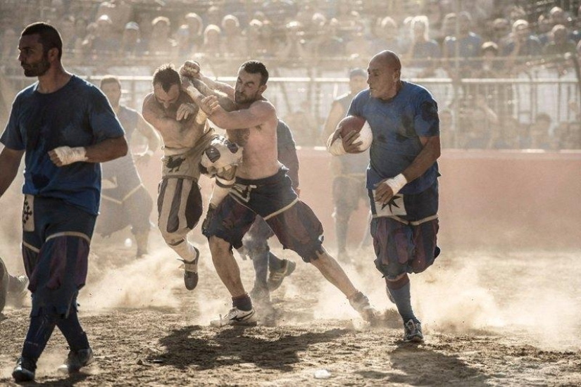 Cómo es el fútbol más sanguinario - Calcio Florentino Cómo es el fútbol más sanguinario - Calcio Florentino