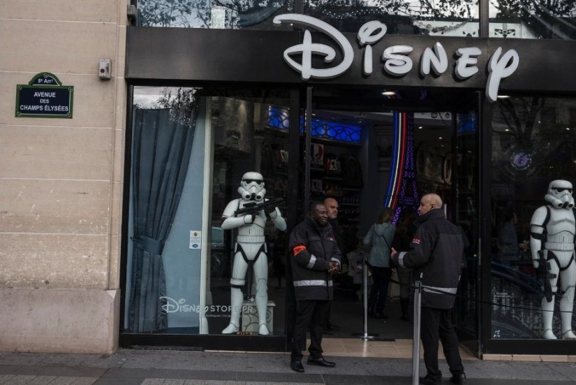 Cómo es la vida en París después de los atentados Cómo es la vida en París después de los atentados