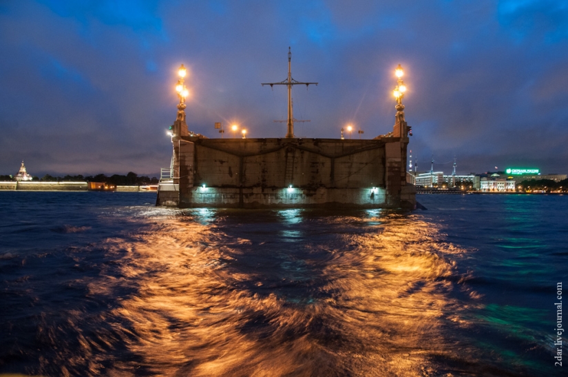 Cómo estamos siendo criados (en nombre de Troitsky)