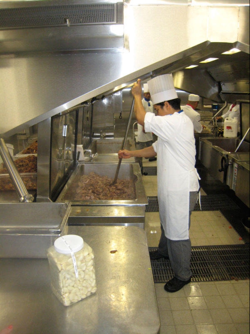 Cómo funciona el crucero más grande del mundo