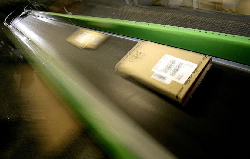 Cómo funcionan los almacenes de Amazon en todo el mundo Cómo funcionan los almacenes de Amazon en todo el mundo