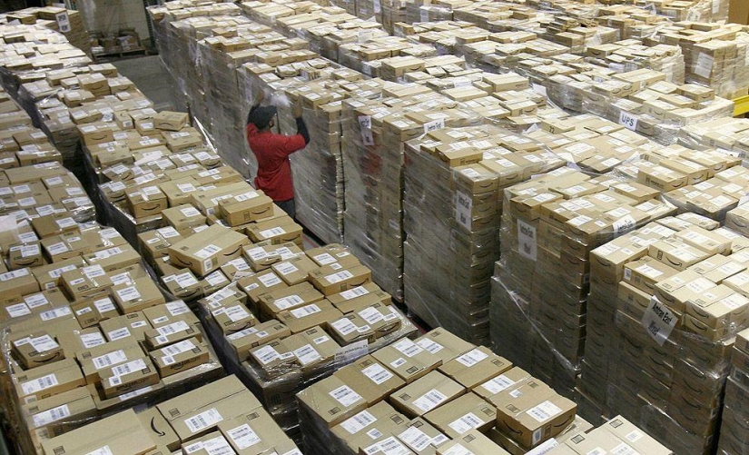 Cómo funcionan los almacenes de Amazon en todo el mundo Cómo funcionan los almacenes de Amazon en todo el mundo