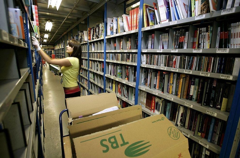 Cómo funcionan los almacenes de Amazon en todo el mundo Cómo funcionan los almacenes de Amazon en todo el mundo