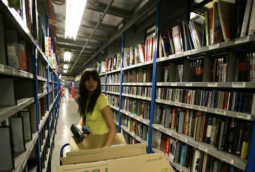 Cómo funcionan los almacenes de Amazon en todo el mundo Cómo funcionan los almacenes de Amazon en todo el mundo