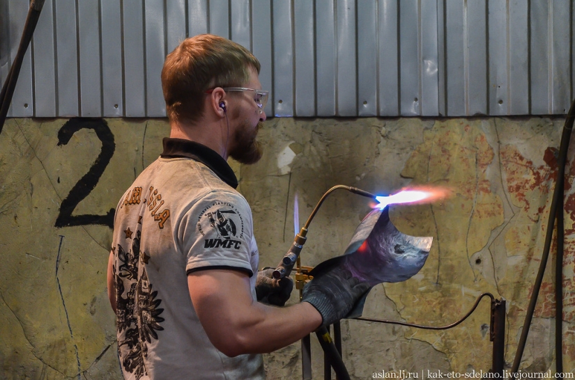 Cómo hacer decoraciones para una misión Cómo hacer decoraciones para una misión