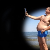 ¿Cómo hacer que la espalda sea mucho más ancha para ocultar el estómago y los costados?