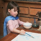 Cómo la gata Tula ayuda a una niña con autismo