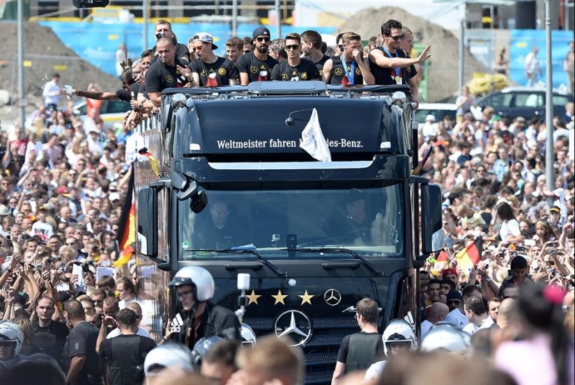 Cómo se recibió en Berlín a los ganadores de la Copa del Mundo 2014 Cómo se recibió en Berlín a los ganadores de la Copa del Mundo 2014