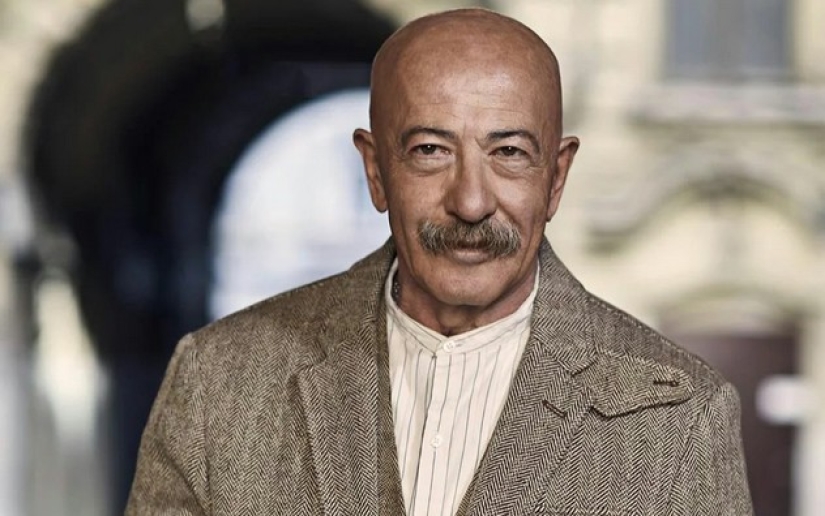 Cómo se veía Rosenbaum con su cabello, por qué comenzó a afeitarse la cabeza y qué tiene que ver Estados Unidos con eso