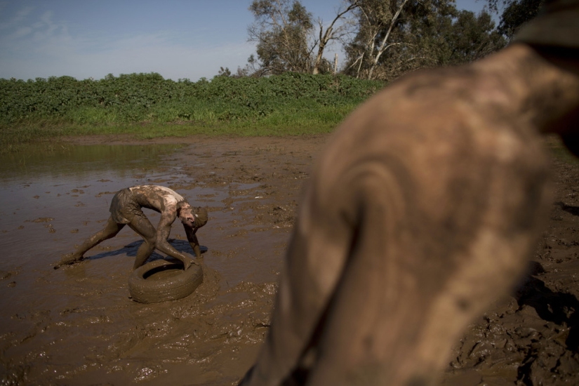 Cómo son los ejercicios militares de los estudiantes de secundaria israelíes