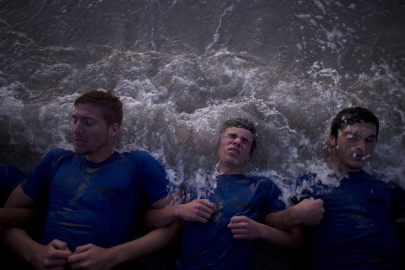 Cómo son los ejercicios militares de los estudiantes de secundaria israelíes