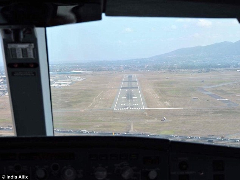 Cómo una mujer piloto controla un avión
