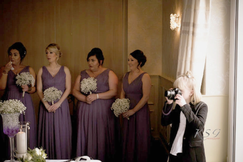 Cómo una niña de 9 años se convirtió en una fotógrafa de bodas exitosa