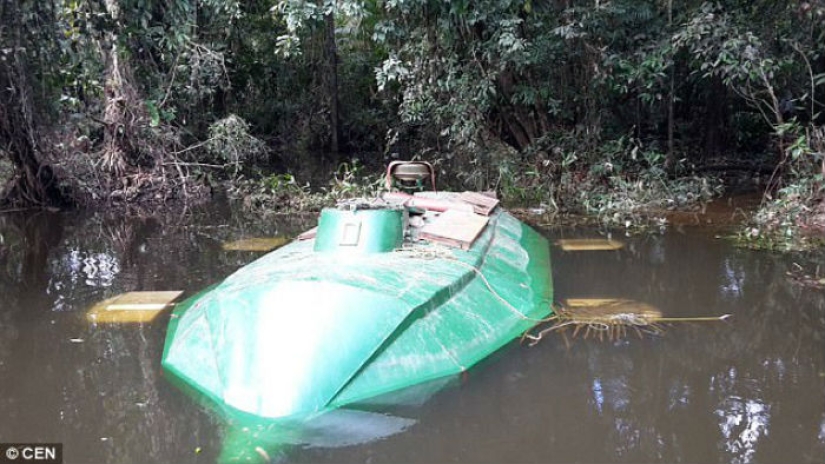 Cocaine submarine: a submarine for transporting drugs was found in Colombia