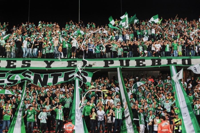 Colombian football fans Colombian football fans