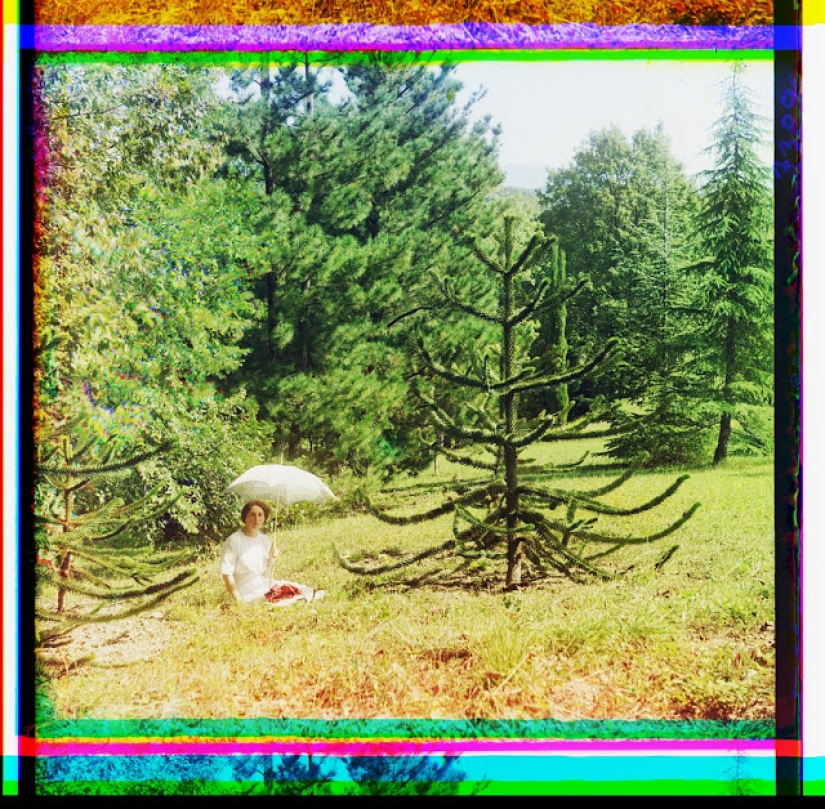 Color photographs of women of the Russian Empire at the beginning of the XX century