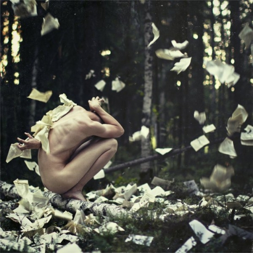 Como un pájaro en una jaula: un fotógrafo ruso dispara a personas vulnerables y retraídas Como un pájaro en una jaula: un fotógrafo ruso dispara a personas vulnerables y retraídas