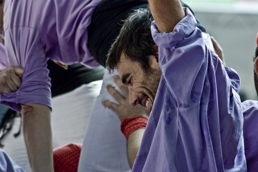 Competitions &quot;living towers&quot;