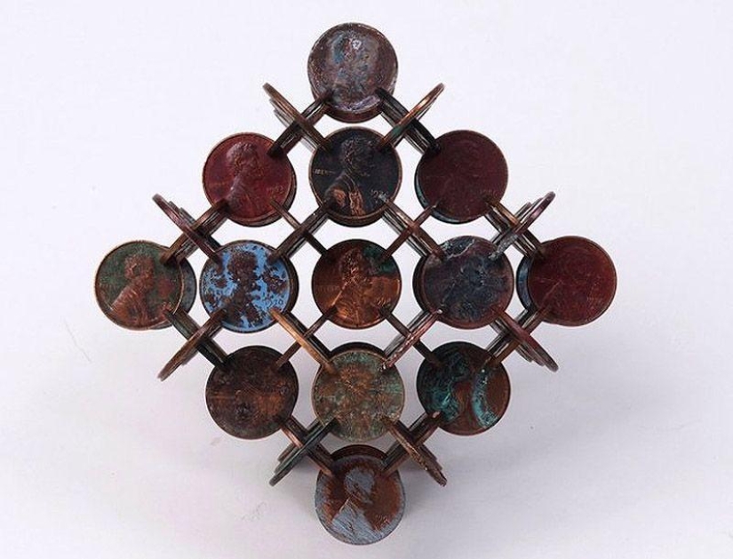 Complex geometry from coins