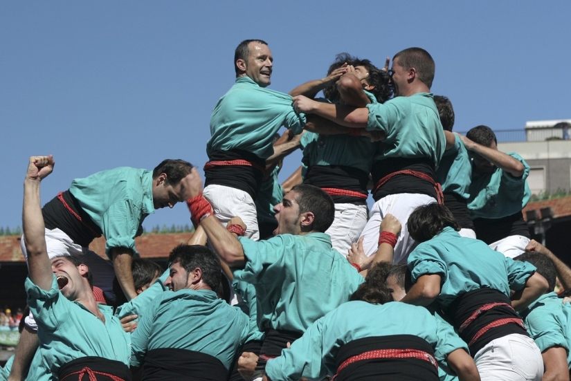 Concursos "torres vivientes" Concursos "torres vivientes"