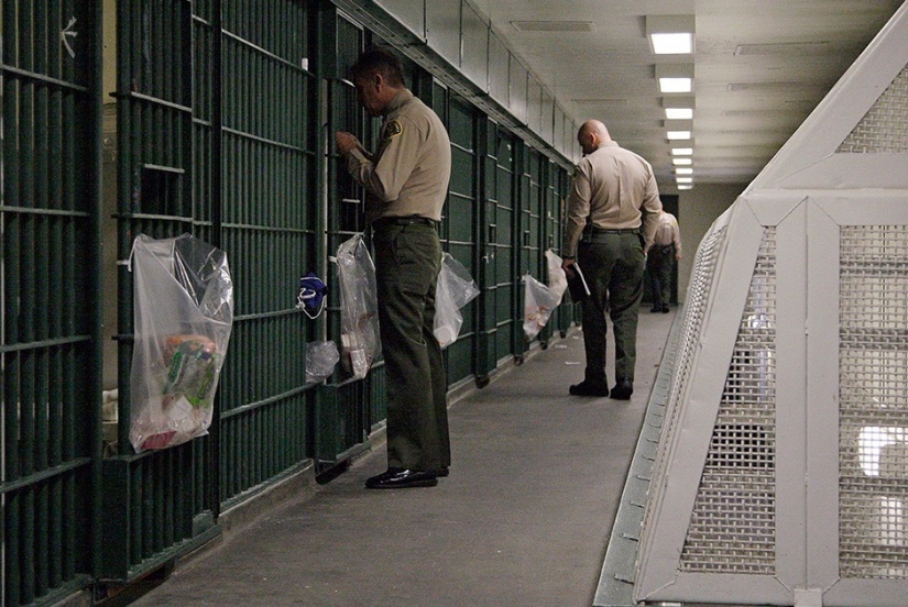 Condiciones de la prisión &quot;Hollywood&quot; para el jugador de hockey Vyacheslav Voinov