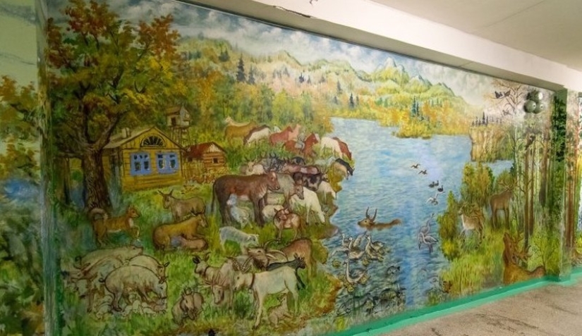 Conserje convierte paredes de escuela en galería de arte Conserje convierte paredes de escuela en galería de arte