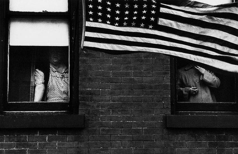 Controversial America in the Best Photographs of Robert Frank