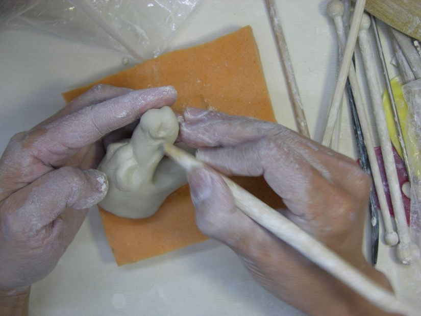 Creating porcelain masterpieces step by step Creating porcelain masterpieces step by step
