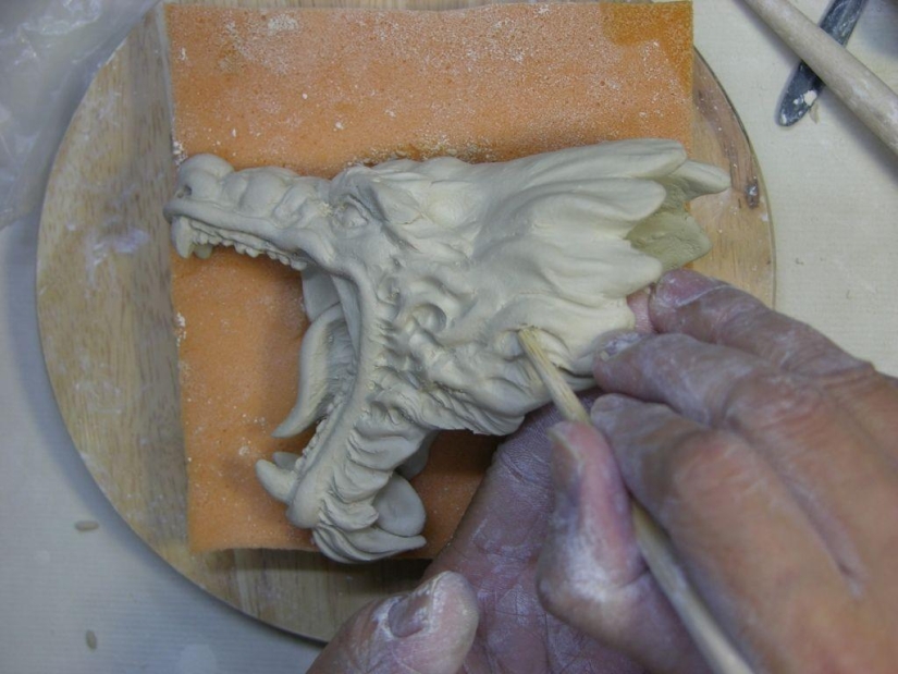 Creating porcelain masterpieces step by step Creating porcelain masterpieces step by step