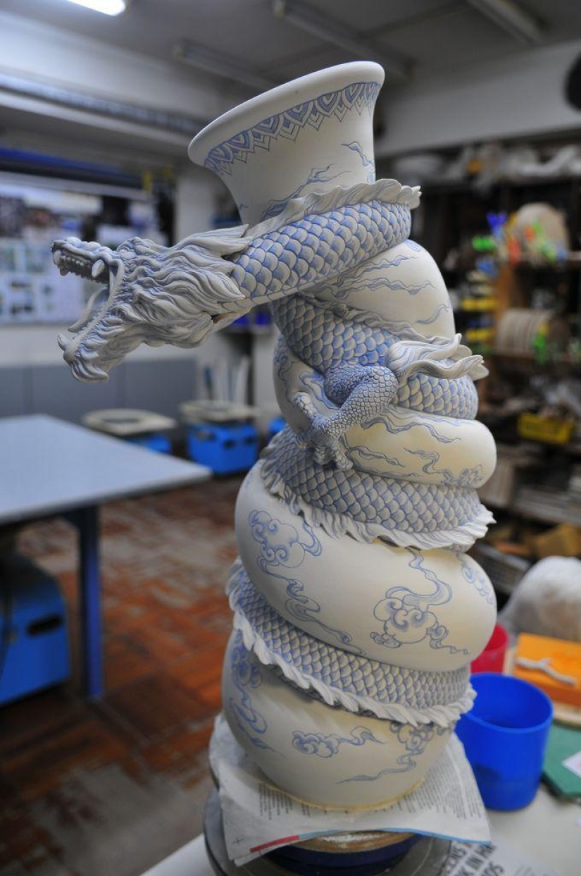 Creating porcelain masterpieces step by step Creating porcelain masterpieces step by step