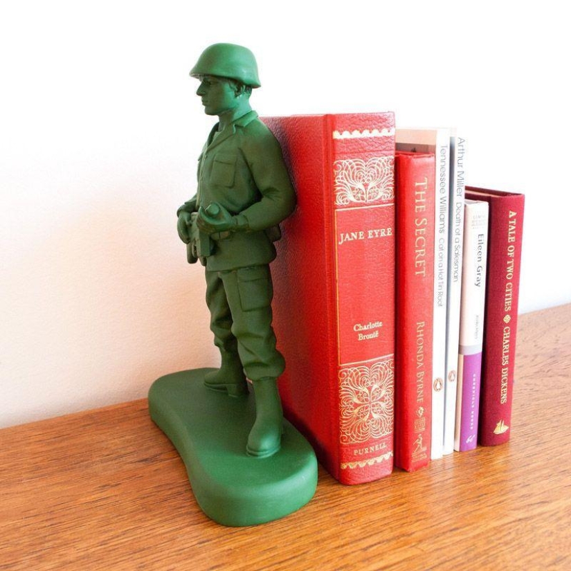 Creative on the bookshelf Creative on the bookshelf