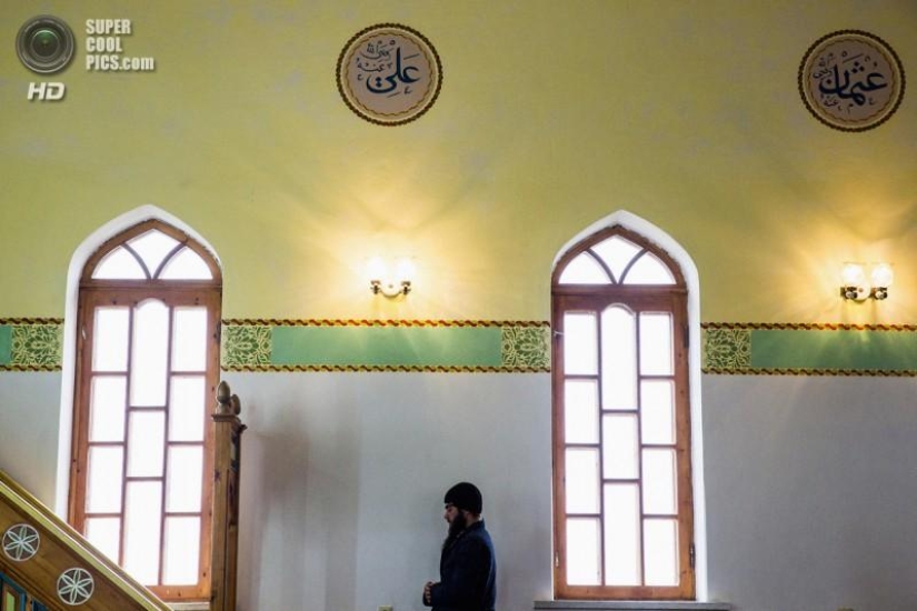 Crimean Tatars on the eve of the referendum Crimean Tatars on the eve of the referendum