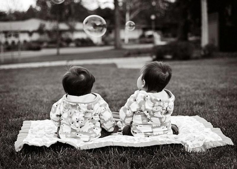 Cuando hay gemelas en la familia Cuando hay gemelas en la familia