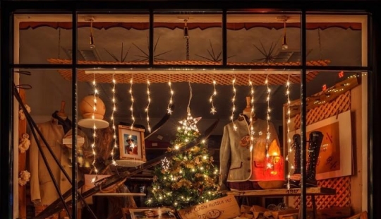 Cuento de Navidad austriaco. Luces nocturnas de St. Gilgen Cuento de Navidad austriaco. Luces nocturnas de St. Gilgen