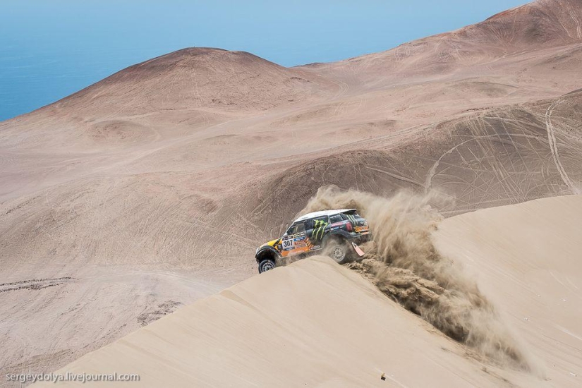 Dakar 2014. Dangerous race in the Chilean desert