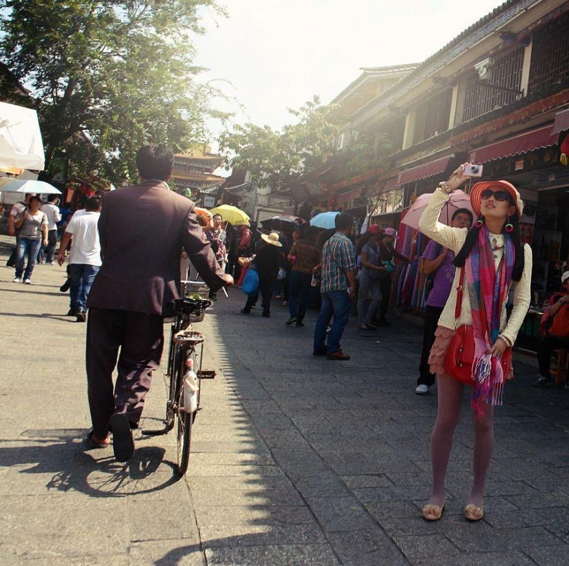 Dalí chino. Esto no es un artista. Esta ciudad Dalí chino. Esto no es un artista. Esta ciudad