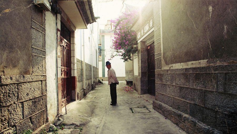 Dalí chino. Esto no es un artista. Esta ciudad Dalí chino. Esto no es un artista. Esta ciudad