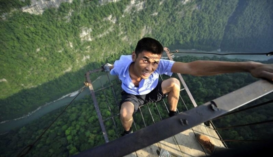 Dangerous path to mountain village