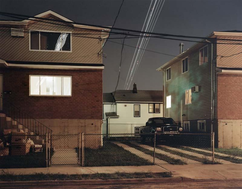 Dazzling light trails of aircraft