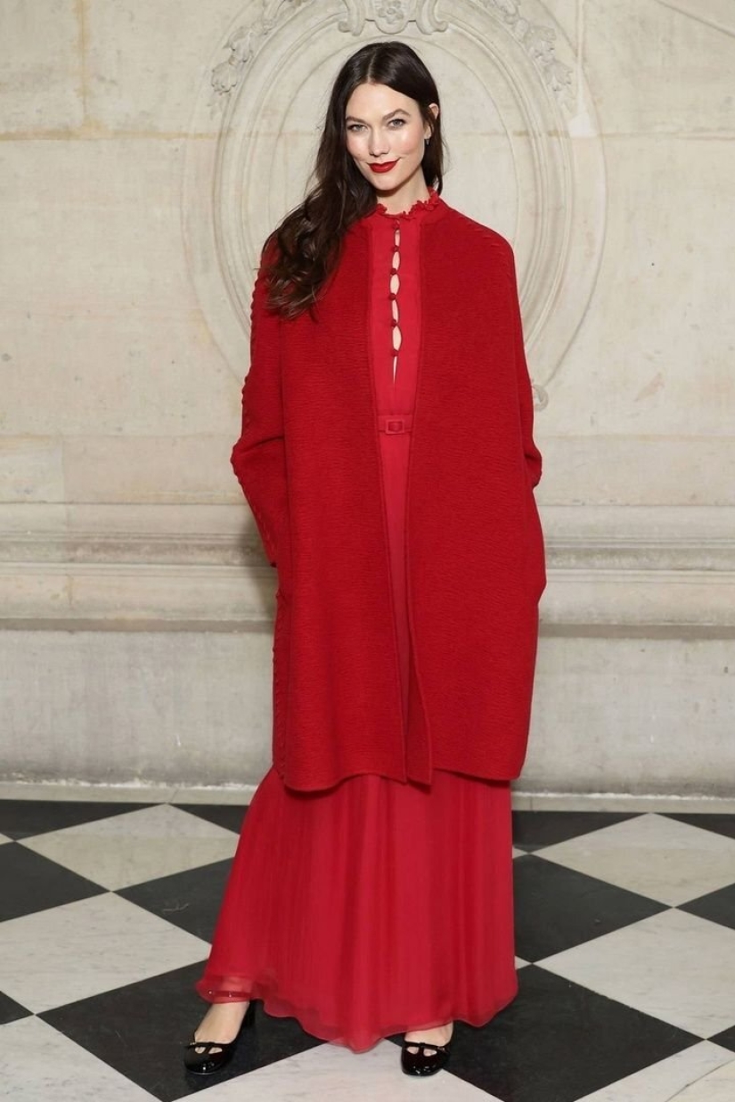 De clásicos sobrios a pura basura: imágenes de estrellas en la Semana de la Moda de París De clásicos sobrios a pura basura: imágenes de estrellas en la Semana de la Moda de París