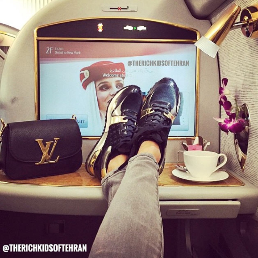 De la vida: gente, autos, dinero, Teherán